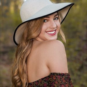 Meet your Posher, Melanie